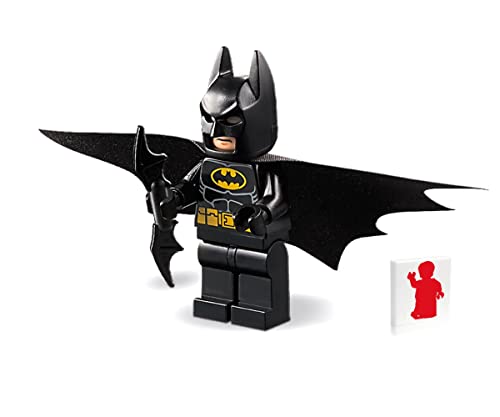 LEGO Super Heroes DC Batman Minifigure - Batman (in Black Suit with Outstretched Batcape and Bat-a-rang) 76158