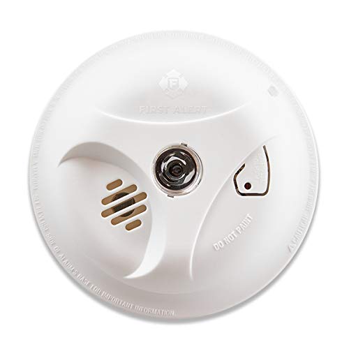 FIRST ALERT SA304CN3 Smoke Alarm with Escape Light - Battery Powered