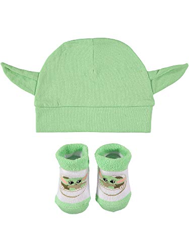 STAR WARS Baby Boys The Mandalorian Cap and Bootie Set - Baby Yoda Baby Gift Set with Hat and Socks (Green/White, 0-12 Months)