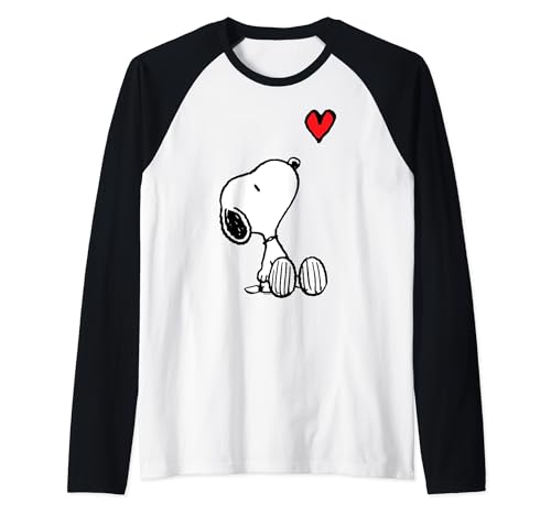 Peanuts Heart Sitting Snoopy Raglan Baseball Tee