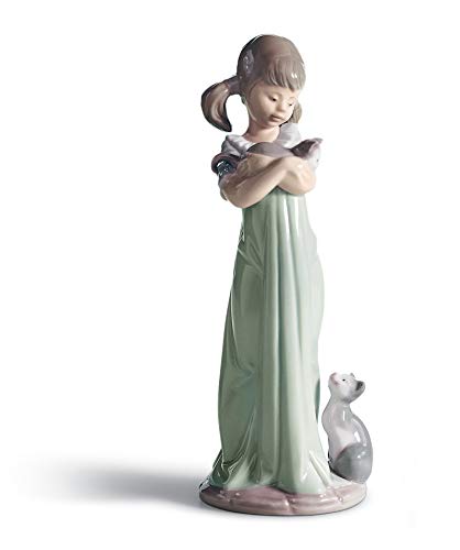 LLADRÓ Glossy Porcelain Figure Don't Forget Me. Decorative Porcelain Figure of a Young Girl with Kittens.