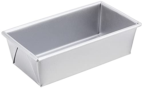 Chicago Metallic Commercial II Traditional Uncoated 1-Pound Loaf Pan -