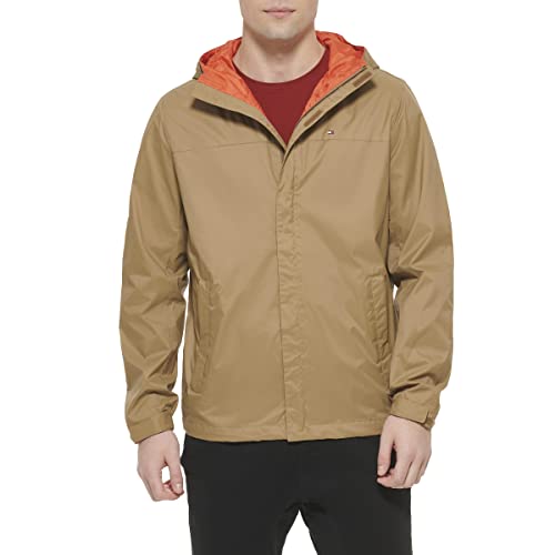 Tommy Hilfiger Men's Lightweight Breathable Waterproof Hooded Jacket, Khaki, Medium