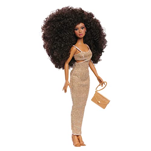 Naturalistas 11-inch Fashion Doll Dayna and Accessories, Dark Brown Hair, Brown Eyes, Pretend Play, Kids Toys for Ages 3 Up