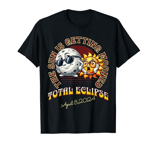 Total Solar Eclipse Chase 2024 Sun is Getting Mooned T-Shirt