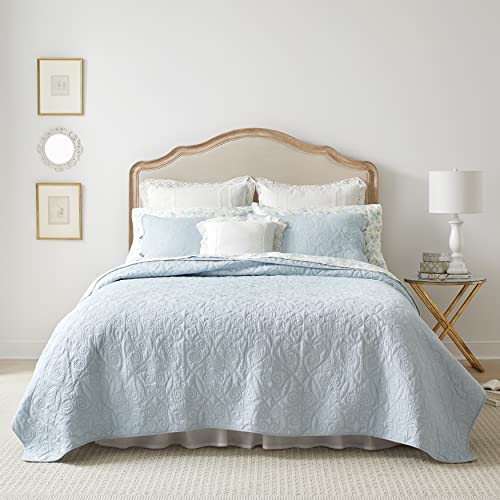 Laura Ashley King Size Quilt Set Cotton Reversible Bedding with Matching Shams, Ideal for All Seasons & Pre-Washed for Added Softness, Breeze Blue