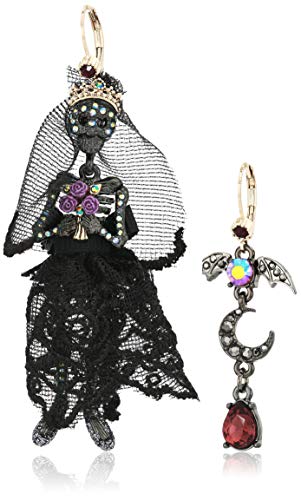 Betsey Johnson Skull Bride Mismatched Earrings