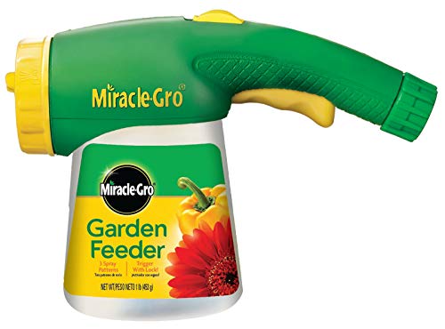 Miracle-Gro 1004102 Garden Feeder with 1-Pound Purpose Food (Plant Fertilizer), 1 Pack, Brown/A