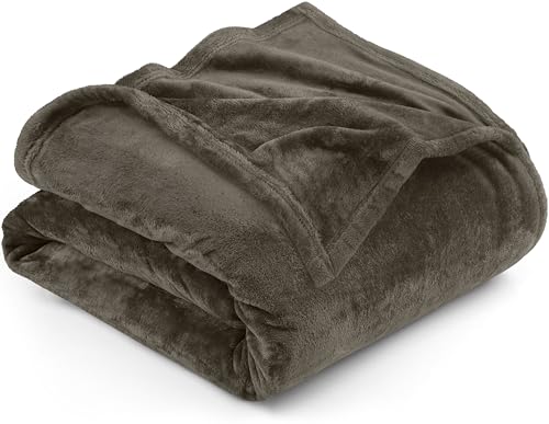 Utopia Bedding Fleece Blanket King Size Brown 300GSM Luxury Fuzzy Soft Anti-Static Microfiber Bed Blanket (90x102 Inches)