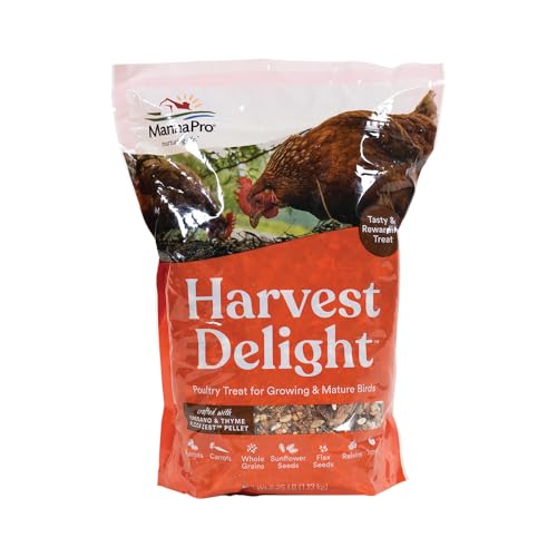 Manna Pro Harvest Delight - Whole Ingredient Chicken Treat - Harvest Mix of Grains, Raisins, Tomatoes, Carrots, Sunflower Seeds - Mixed Flock Poultry Treat - 2.5 lbs