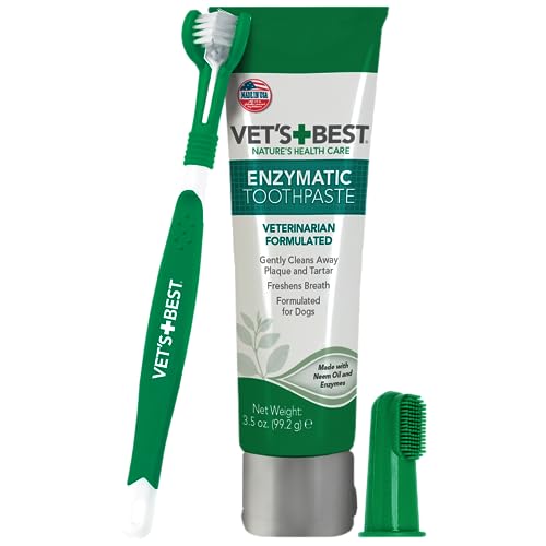 Vet's Best Dog Toothbrush & Toothpaste Kit - Natural Ingredients Reduce Plaque, Whiten Teeth, Freshen Breath