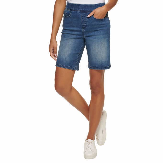 DKNY Jeans Womens Lightweight Pull On Bermuda Short (X-Large, Light Wash Denim)