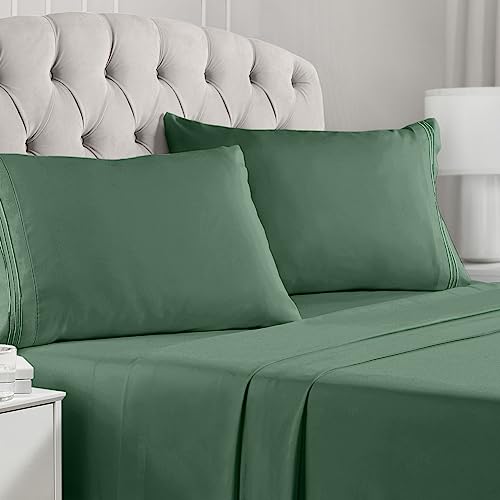 Mellanni Queen Sheets Set - 4 Piece Iconic Collection Bedding Sheets & Pillowcases - Extra Soft, Cooling Bed Sheets - Deep Pocket up to 16' - Wrinkle, Fade, Stain Resistant (Queen, Emerald Green)