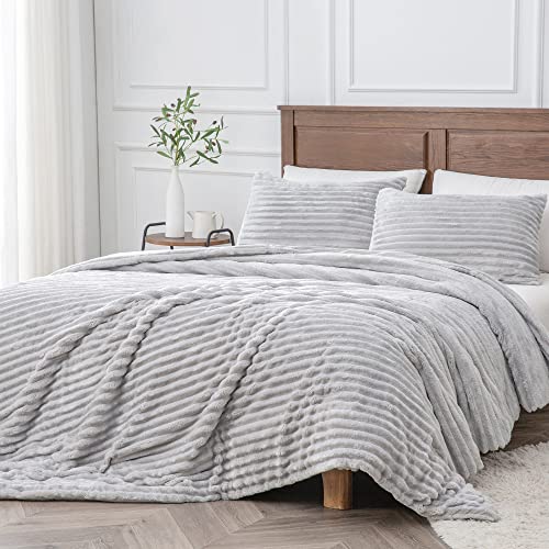 BEDELITE Fleece King Comforter Set -Super Soft & Warm Fluffy Grey Bedding, Luxury Fuzzy Heavy Bed Set for Winter with 2 Pillow Cases