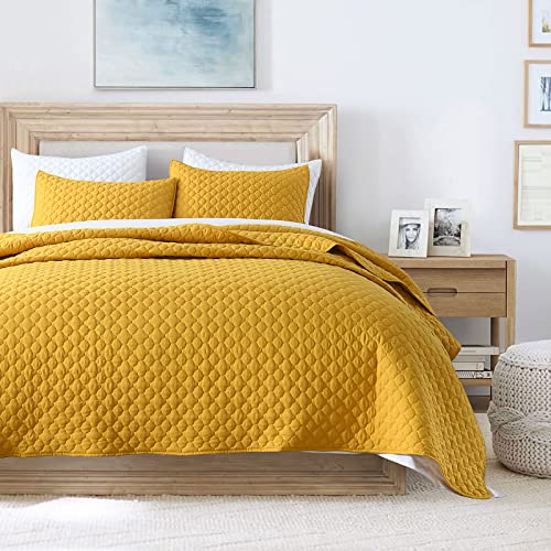 HORIMOTE HOME Yellow Quilt Queen Size, Lightweight Quilt for Summer Ultra-Soft Microfiber Modern Style Quilted Clouds Pattern Bedspread Quit Set 3 Pieces(1 Quilt and 2 Pillow Shams)