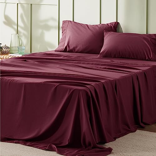 Bedsure Queen Sheet Set - Soft Sheets for Queen Size Bed, 4 Pieces Hotel Luxury Burgundy Sheets, Easy Care Polyester Microfiber Cooling Bed Sheet Set
