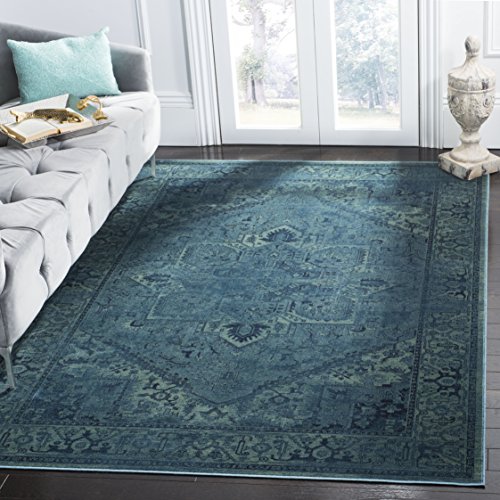 SAFAVIEH Vintage Collection Accent Rug - 3'3' x 5'7', Turquoise, Oriental Medallion Distressed Viscose Design, Ideal for High Traffic Areas in Entryway, Living Room, Bedroom (VTG114-2220)