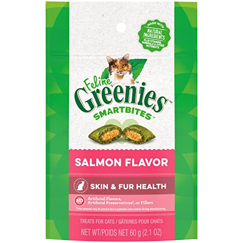 Greenies Feline Smartbites Skin & Fur Crunchy and Soft Natural Cat Treats, Salmon Flavor, 2.1 oz. Pack
