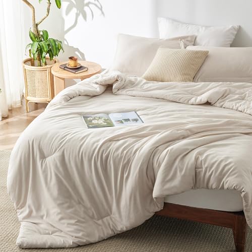 Bedsure Queen Comforter Set - Beige Queen Size Comforter, Soft Bedding for All Seasons, Cationic Dyed Bedding Set, 3 Pieces, 1 Comforter (90'x90') and 2 Pillow Shams (20'x26'+2')