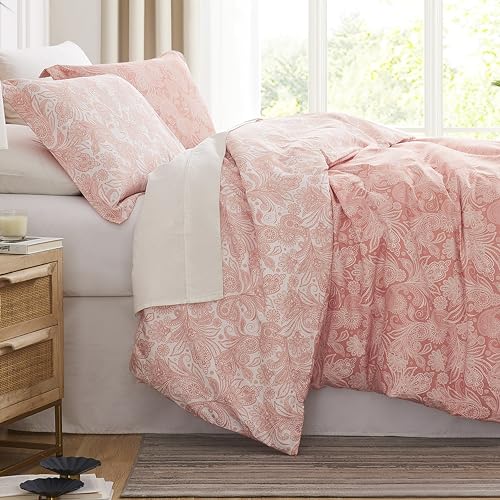 Southshore Fine Living, Inc. Oversized Comforter Bedding Set Down Alternative All-Season Warmth, Soft Reversible Bedspread 3-Piece with Two Matching Shams, Paisley Coral, King/California King