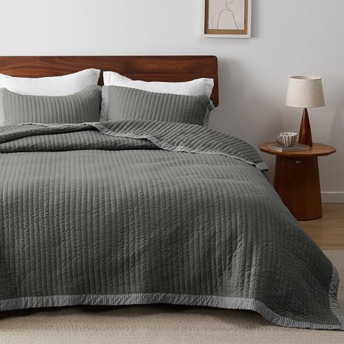 Bedsure Dark Grey Bedspread Coverlet Queen Size - Lightweight Soft Quilt Bedding Set for All Seasons, Corduroy Pattern Quilt Set, 3 Pieces, 1 Quilt (90'x96') & 2 Pillow Shams (20'x26'+2')