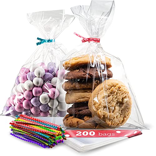 Prestee 200pk Clear Gift Bags for Favors, Cellophane Bags, 6x10 w/ 4' Twist Ties - Goodie Bags, Candy Bags, Cookie Bags for Gift Giving, Clear Treat Bags with Ties, Cellophane Treat Bags (200 Pack)